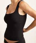 Top Sin Costuras Classic Rib Tank Top Negro Modelo1